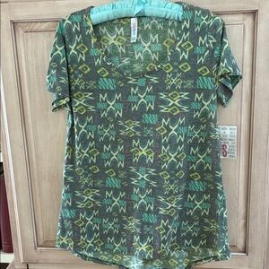 LuLaRoe Classic t-shirt sz S short sleeve NWT gray print